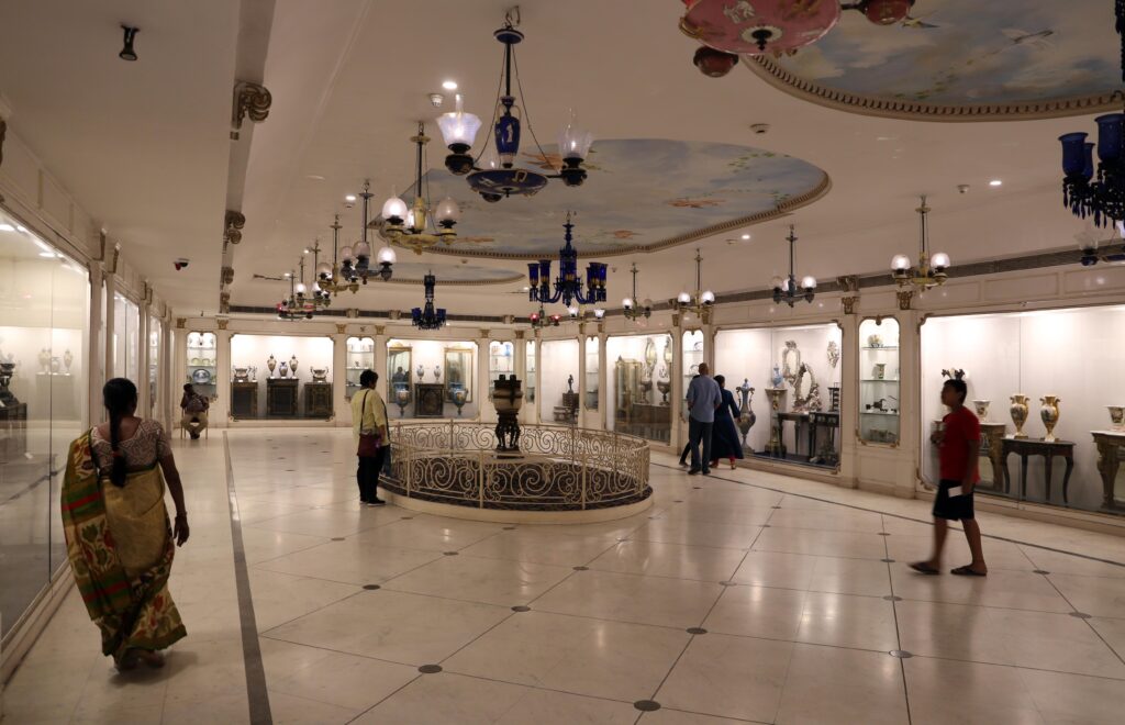 Top 10 Places to Visit in Hyderabad: A Complete Travel Guide Salar Jung Museum – popular historical place to visit in Hyderabad